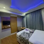 فندق Mitra Downtown 3*