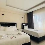 Mitra Downtown Szálloda