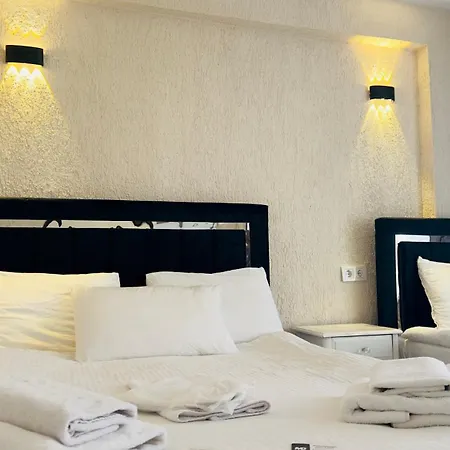 Hotel Mitra Downtown 3*