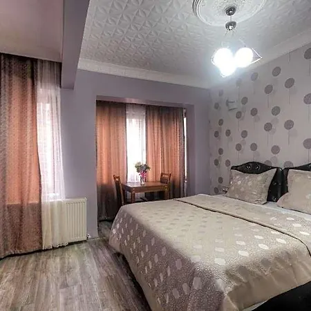 Hotel Mitra Downtown 3*