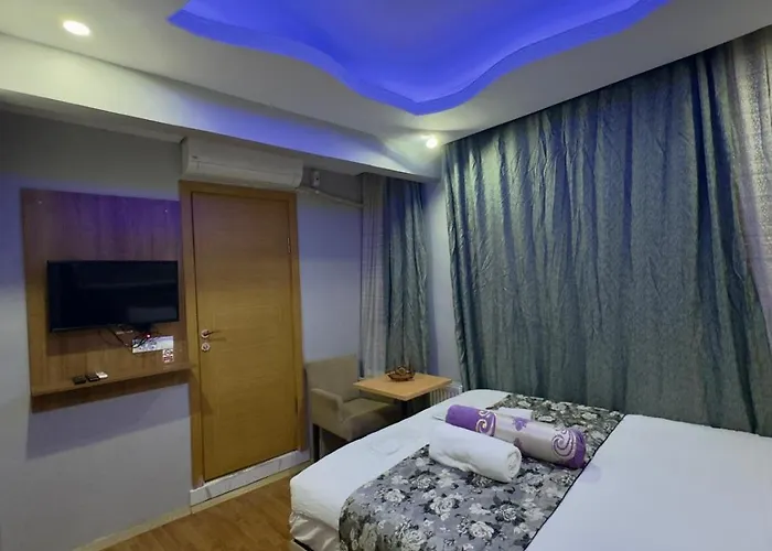Hotel Mitra Downtown 3*