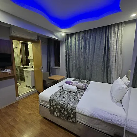 Mitra Downtown 3*