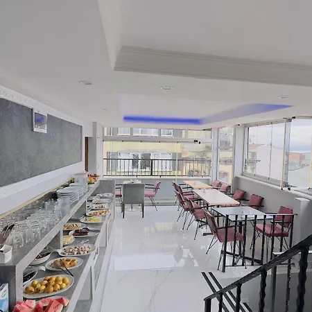 Mitra Downtown 3*