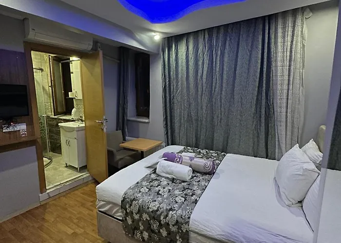Mitra Downtown 3*