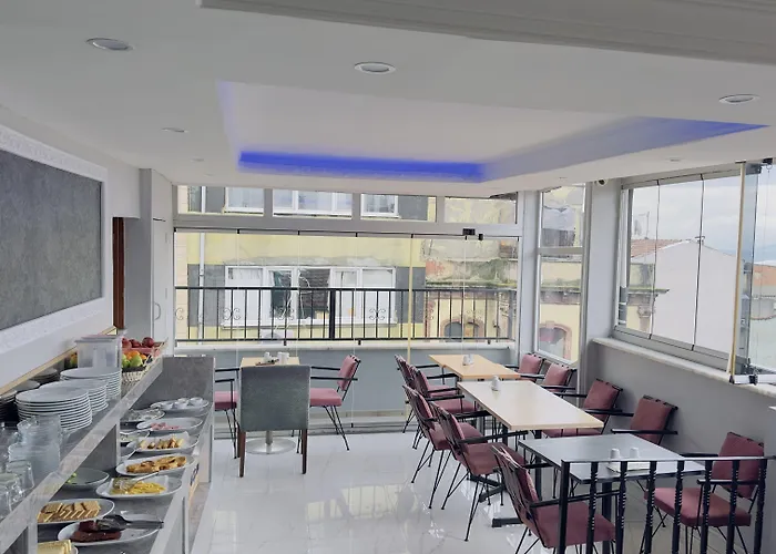 Mitra Downtown 3*
